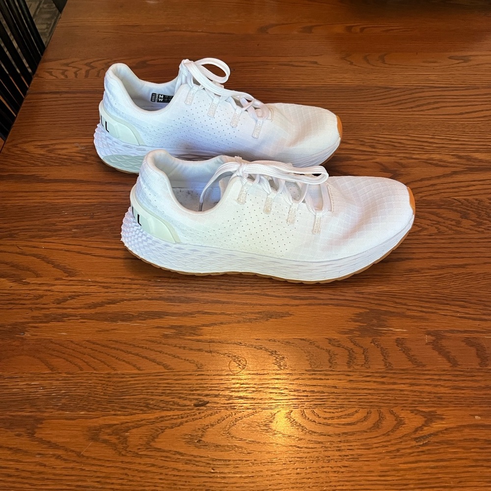 NOBULL Women's Ripstop Size 7.5 in White Gum